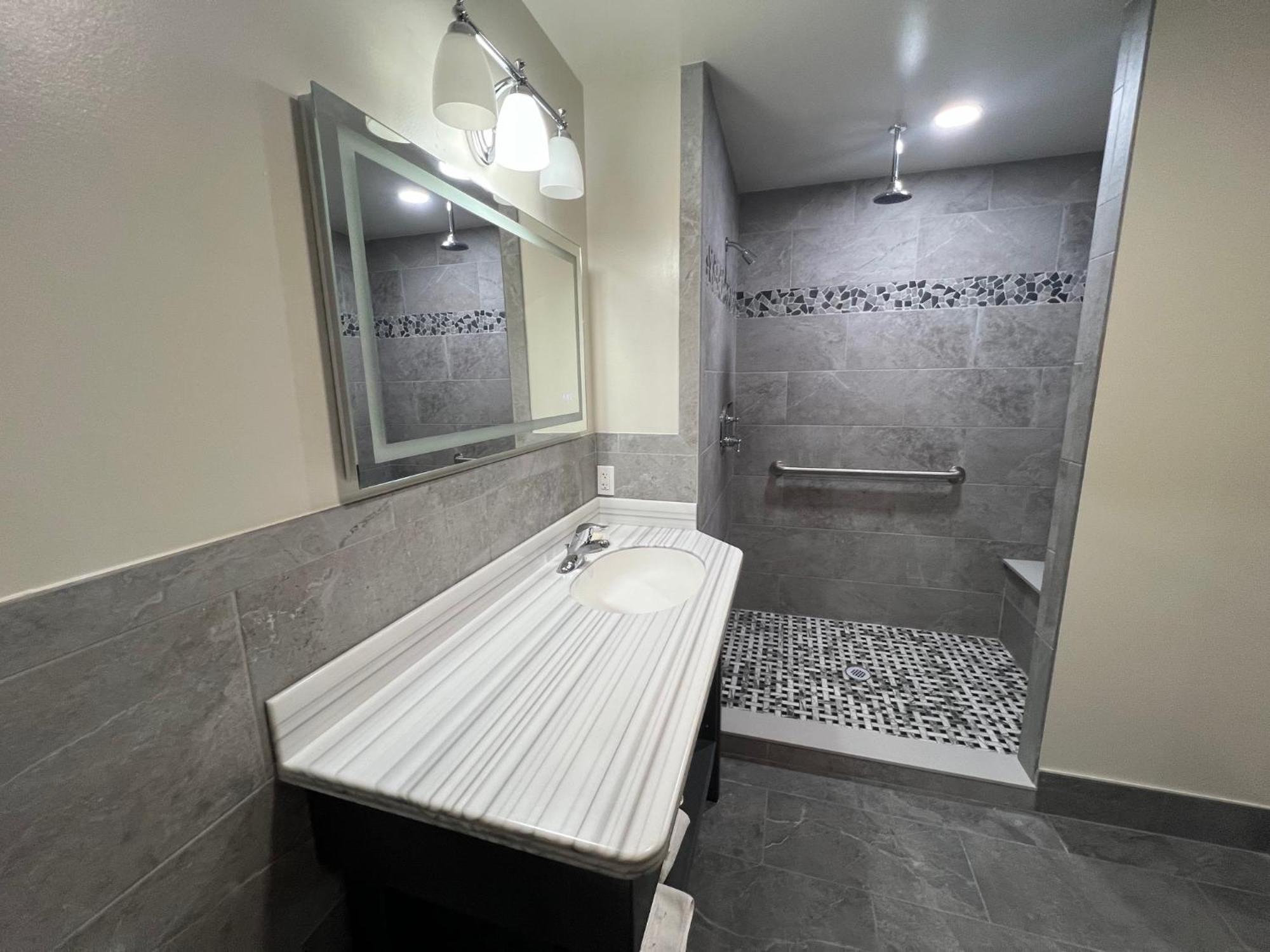 Sutton Inn Элктон Экстерьер фото