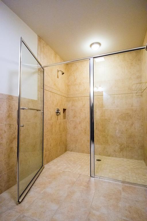 Sutton Inn Элктон Экстерьер фото
