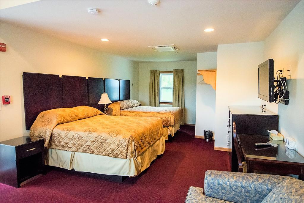 Sutton Inn Элктон Экстерьер фото
