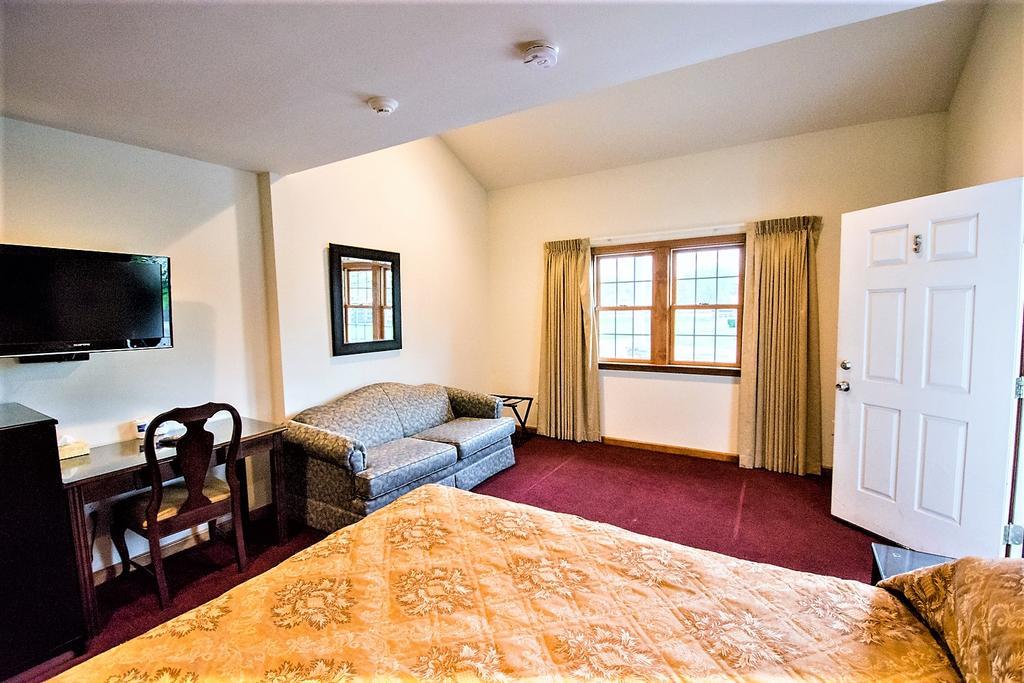 Sutton Inn Элктон Экстерьер фото