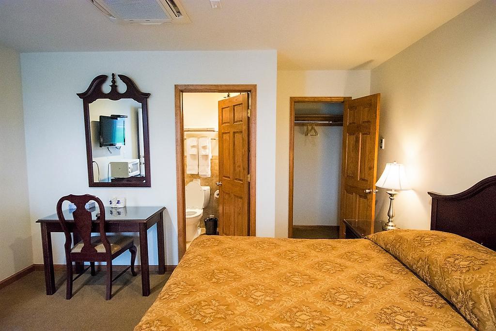Sutton Inn Элктон Экстерьер фото